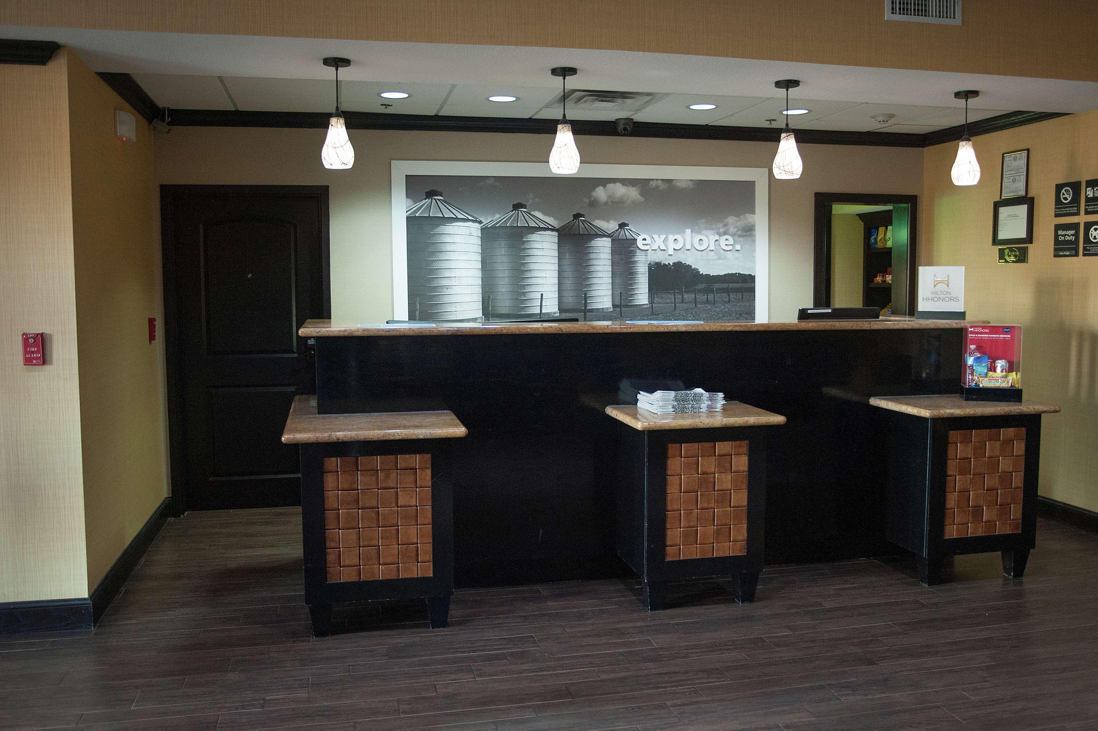 Hampton Inn & Suites Palestine Zewnętrze zdjęcie